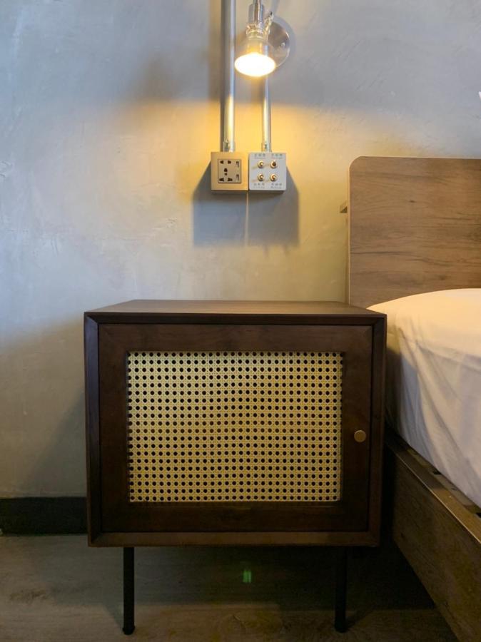 Hotel The Retro Tai-Pan Tainan Esterno foto